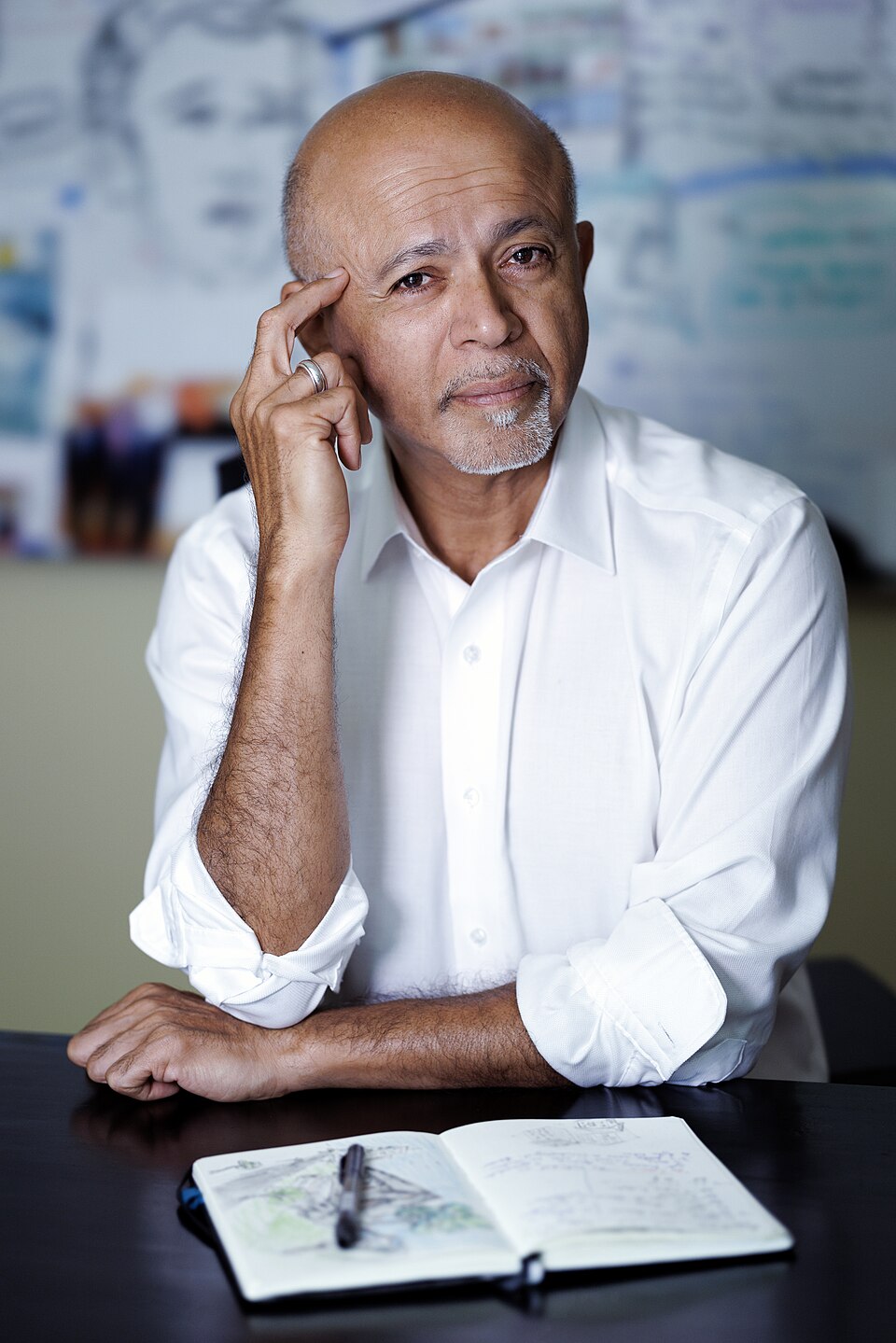 Photo of Abraham Verghese